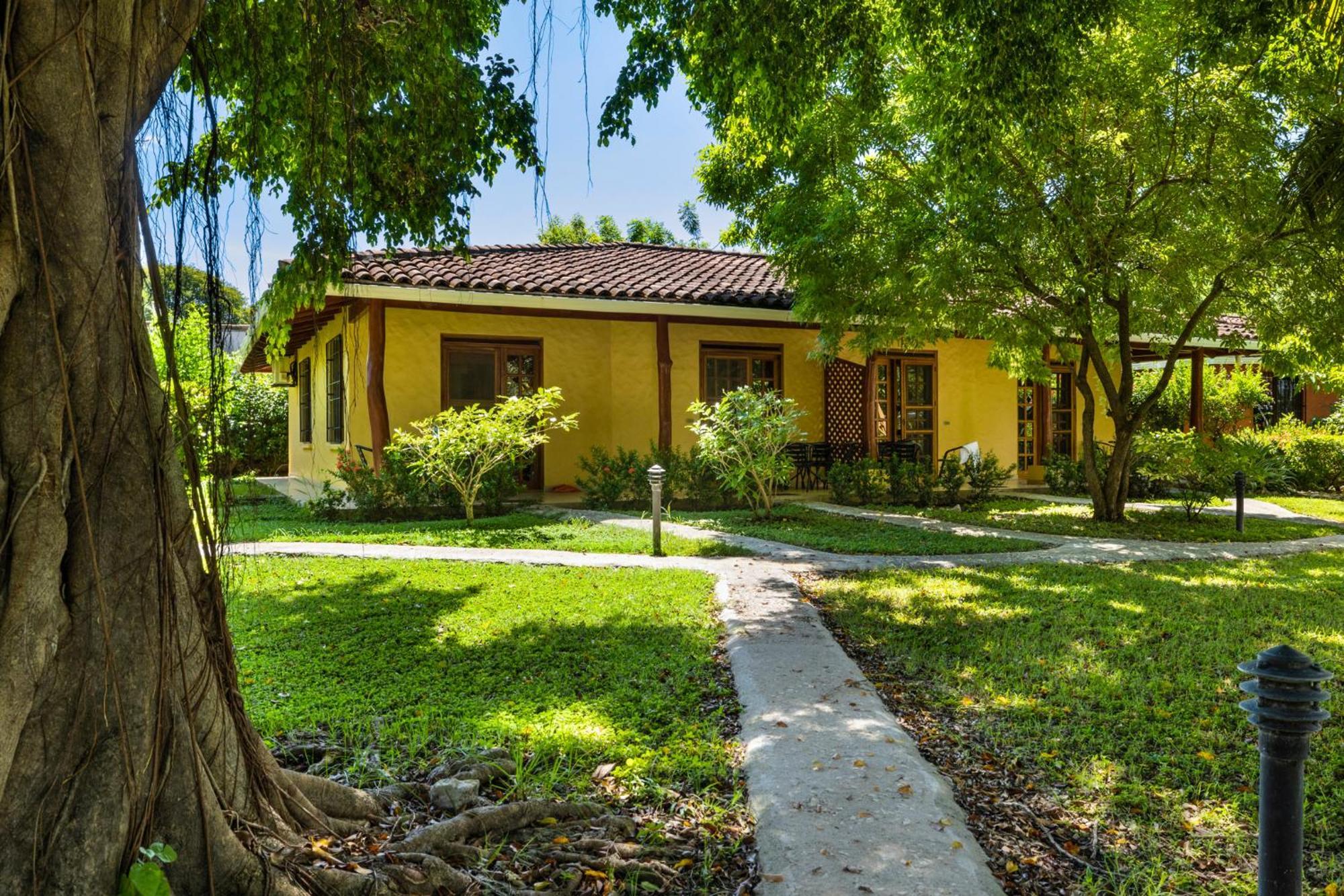 Hotel Bahia Esmeralda Potrero  Bagian luar foto